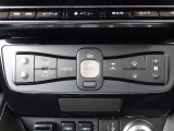 オートエアコンで快適な車内でドライブを楽しめます。