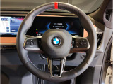 『運転』に対するBMWのこだわりはメーターパネルにも表れております。視野性の良いメーターパネルは疲労感の軽減と、運転の楽しさをもたらしてくれます。