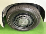 おしゃれは足元から、デザインのいいホイールキャップです。お手入れも簡単