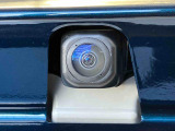 バックカメラで車庫入れラクラク♪♪