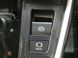 電動パーキングブレーキやブレーキホールドが付いています。