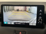 リアカメラ付で、後方をナビ画面で確認。車庫入れも安心です。もちろん、バックギアと連動しています。