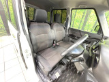 運転席シート廻りは使用感も少なく、良好な状態となっています。丁寧に使われていたことがよくわかりますね。