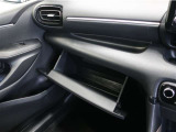 助手席の前にある収納ボックス