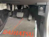 当店では初めての方にもわかりやすい説明を心がけております。ご不安なことはお気軽に何でもご相談ください。丁寧な接客を心がけております。