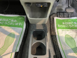 車両状態証明書修復歴の有無も一目瞭然。機能や内装・外装、走行距離、修復歴の有無をチェックし、クルマの状態を10段階にした車両状態証明書。数字や記号を使ってわかりやすく表示しています。