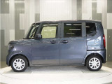 整備代金を車両本体価格に含んでおります。法定点検整備または定期点検を実施し、点検記録簿を発行致します。