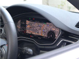 内装はシンプルに使い勝手を考え作られています。お車を運転する感覚をダイレクトに体感して頂けます。室内も広くロングドライブにも快適にお過ごしいただけます。