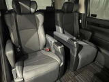 ゆとりある広々とした車内空間は、ドライブを始め買い物やレジャーなど、幅広く活躍します。