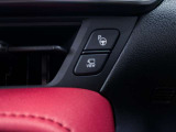 パーキングアシストを使えば、難しい駐車場所も安心できますね。
