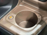 (前席/掘り込み式)ホットカップホルダー☆保温付で温活が車内でも実現♪600mlのペットボトルまで対応しておりスイッチ1つで温かい飲み物は保温を、冷たい飲み物は常温にしてくれます