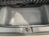 床下にも荷物を入れられます。