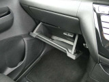 小物などを便利な収納スペースがたくさん用意されています。