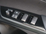 パワーウインドウを装備しております!後席ウインドゥの閉め忘れも運転席で解決できます♪