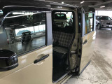 中部陸運支局指定整備工場完備。 納車前の法定点検 ご納車後のアフターサービスもお任せ下さい。