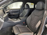 BMWプレミアムセレクション前橋では、高年式低走行モデルからMモデル、年式が経ちなかなかディーラーでは見かけないモデルまで幅広いラインナップで認定中古車を取り扱っております。品質に自信があります。