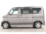 このお車はホンダ純正光脱臭・抗菌加工を納車前に致します。光触媒消臭は光触媒と銀イオンにより消臭とウイルス除菌や抗菌効果のダブル効果で車内を快適に保ちます。