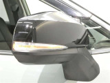 ご覧の車両以外にも多数のU-CARを展示販売しております。