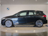 【BMWの伝統】時代を超える美しさ。磨き抜かれたエアロダイナミクスが瞳を奪う。一目で伝わるスポーティーなプロポーションは、BMWの走行性能を生み出すのに欠かせない要因の一つです。