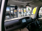 視界広々で運転も楽ちんです!!