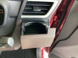 運転席カップホルダー