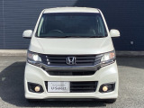 HIDヘッドライトは、本当に明るくて安全です。暗い夜道からお客様を守ってくれます。運転しやすいですし、自慢にもなるかも?黄色いハロゲンライトと見比べてください。