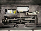 ラゲージの下にはジャッキや応急パンク修理セットが備わっています
