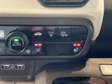 【シートヒーター(運転席・助手席)】シートを素早く温め、冬場でも快適にお使いいただけます。