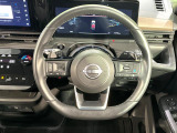 【純正革巻きステアリング】上質な革を使用することで、手にしっかり馴染みとても運転しやすいハンドルです♪