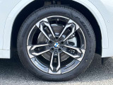 右前フロント 245/45R19