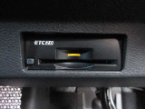 ビルトインETC2.0 インストルメントパネルのデザインにフィットするETCです。