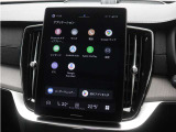 Google搭載のボルボなら、車内にいながら多彩なデジタルライフをお楽しみいただけます。Google Playから必要なアプリをダウンロードして、有意義な移動時間を楽しみましょう。