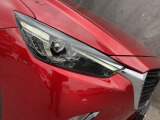 HBC(ハイビームコントロールシステム)が対向車や先行車を検知してロー・ハイビームの切り替えを行い、夜間の前方視界確保をサポートしてくれます。