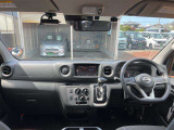 ご納車時には再度洗車・室内清掃を行い展示中についてしまった汚れも落として気持ち良くお乗りいただける状態にして納めさせていただきます!