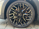 車両の詳細、ご質問につきましては、弊社営業スタッフまでお気軽にご連絡下さいませ。遠方のお客様には実車の詳細画像送信も承ります。お客様からのお問合せをお待ち致しております。