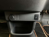 運転席には冬場にうれしいシートヒーター付♪