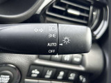 [オートライト]AUTOに合わせておくだけで夜間や、トンネル内で自動でヘッドライトが点灯します!付け忘れ消し忘れがないので楽々☆