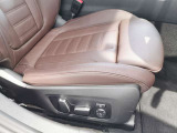 BMWプレミアムセレクション前橋では、高年式低走行モデルからMモデル、年式が経ちなかなかディーラーでは見かけないモデルまで幅広いラインナップで認定中古車を取り扱っております。品質に自信があります。