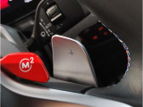 【パドルシフト付】Mマルチステアホイルに付随する「パドル・シフト」F1マシン感覚でシフトチェンジが可能となりよりドライビングの楽しさを演出します