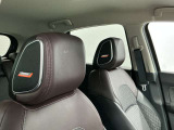 【BOSEサウンドシステム】BOSE製のスピーカーを車種専用に室内空間に合わせてサウンドもチューニングしています。迫力のある音響をお楽しみください。