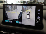 ◆マルチビューカメラシステム◆運転席から見づらい前後左右を、ナビ画面の映像で確認。見通しの悪い交差点や狭い道でのすれ違い、駐車などをサポートします。