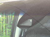 【ホンダセンシング】走行中に前方の車両等を認識し、衝突しそうな時は警報とブレーキで衝突回避と被害軽減をアシスト。より安全にドライブをお楽しみいただけます。