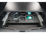 もしもの時のパンク修理キット。空気バルブに薬剤を入れて電動コンプレッサで空気を送り込むだけなので危険な作業や体力が少なくてすみます。ですがあくまで応急処置の為本修理が必要です。