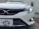 HIDヘッドにLEDフォグランプ。暗い夜道も安心して運転できます。