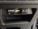 【ETC車載器】もはや必須アイテムのETCを搭載!高速道路のご利用時にとても便利!わずらわしい料金所での現金支払いが不要となりスムーズに通過できます♪
