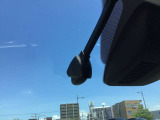 ドライブレコーダー付きです。安心してドライブをお楽しみ下さいませ。