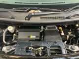 エンジンルームもクリーニング済みできれいですよ。日産の整備士がしっかりと丁寧に点検していますので安心してお乗りいただけます