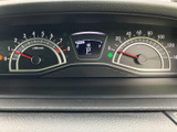 必要な情報を一目で確認できる、見やすいメーターデザイン。運転に必要な情報を的確に把握し、安全運転をサポートします。