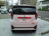 後続車からの視認性も良くスタイリッシュなLEDテールランプ※電車にてご来店の際は、最寄駅(阪急塚口駅・JR尼崎駅)まで、お越し頂けましたらお迎えにもあがりますので、お気軽にお申し付け下さい。