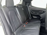後部座席も当然、綺麗・清潔に仕上げております。内装の綺麗なお車は気持ちが良いですし、コンディションのいい車が多いです。